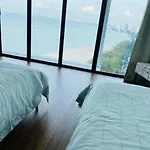 Sunrise Gurney Seaview Luxury Duplex