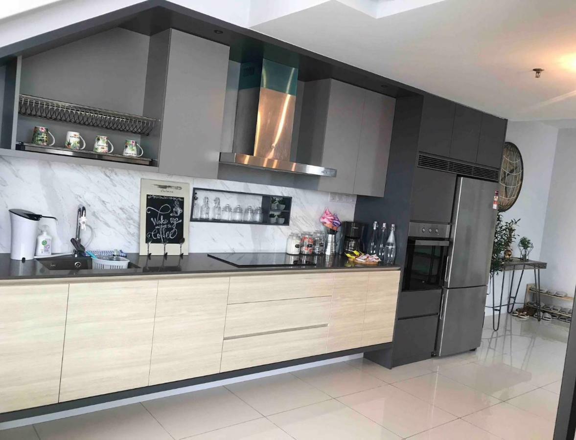 Sunrise Gurney Seaview Luxury Duplex *