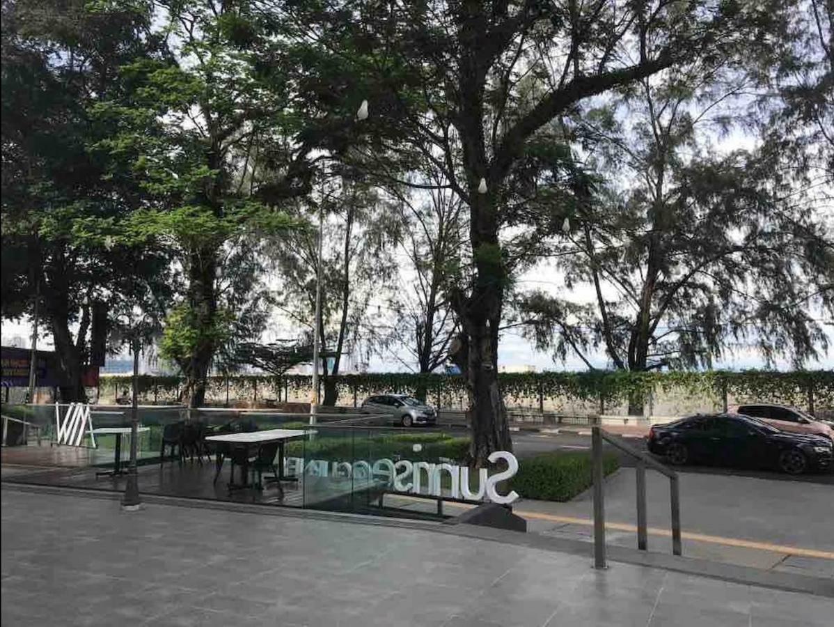 Sunrise Gurney Seaview Luxury Duplex * Georgetown